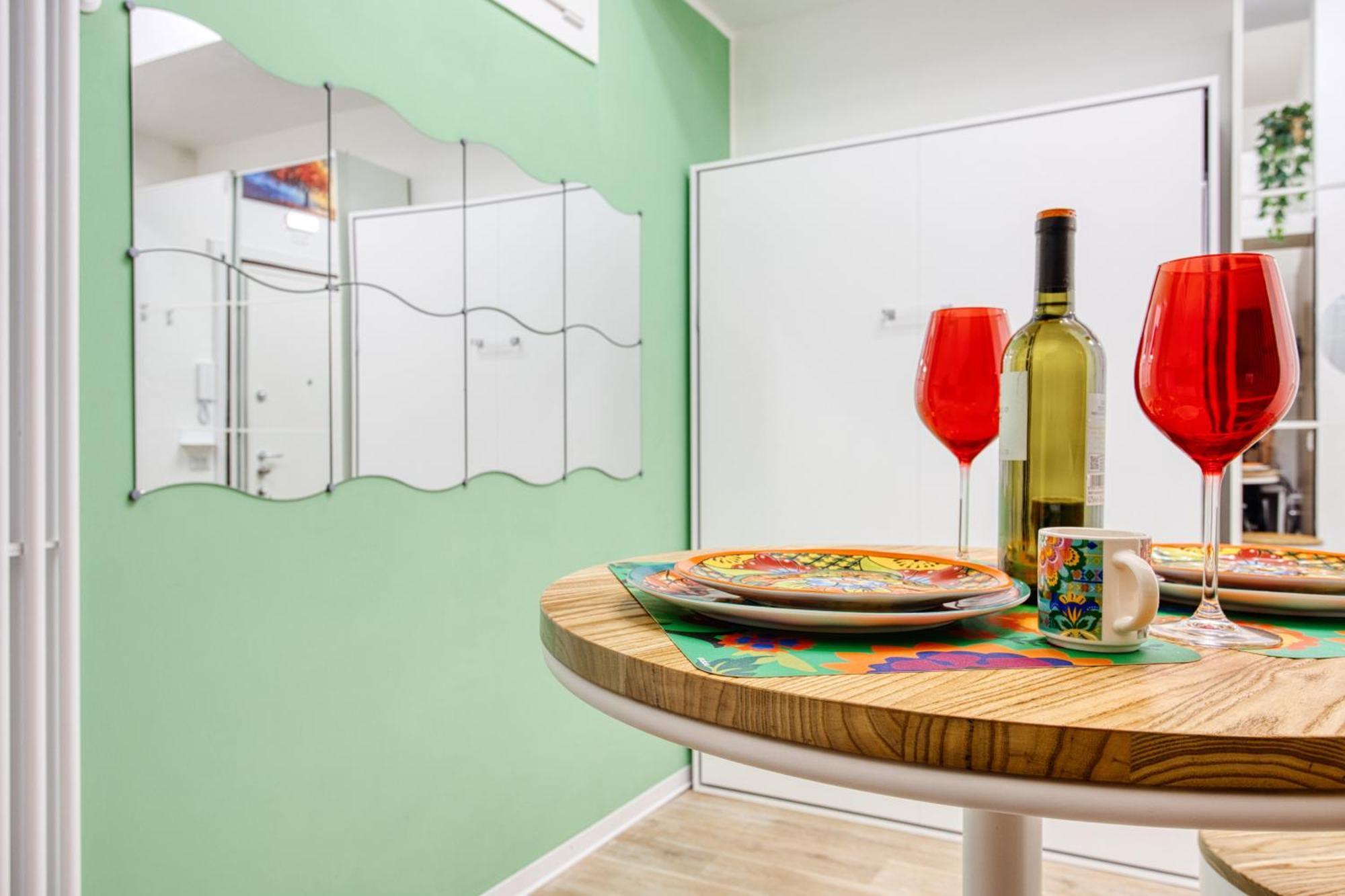 Apartment Lovely Petit - Centro Milan