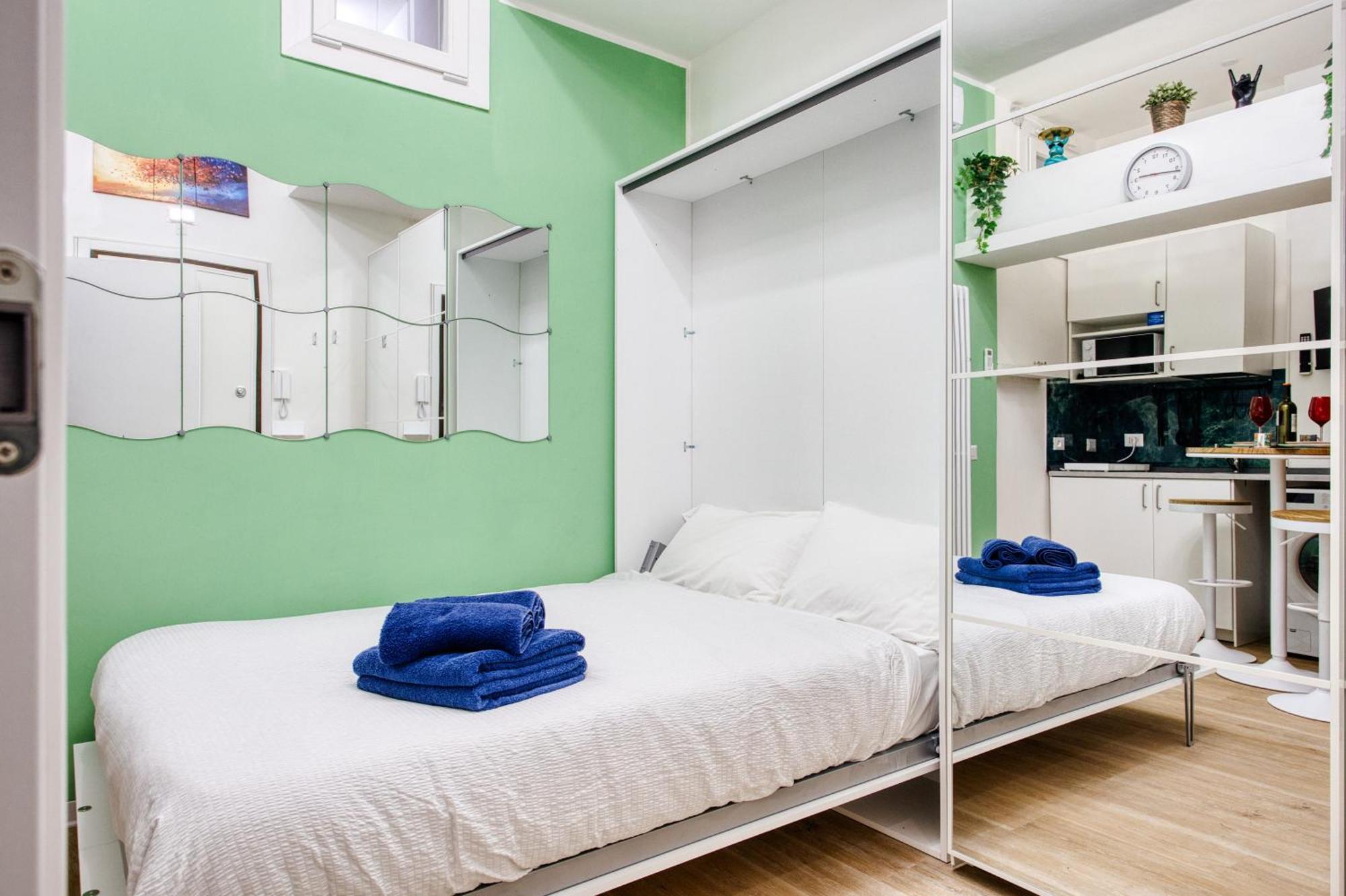 Lovely Petit - Centro